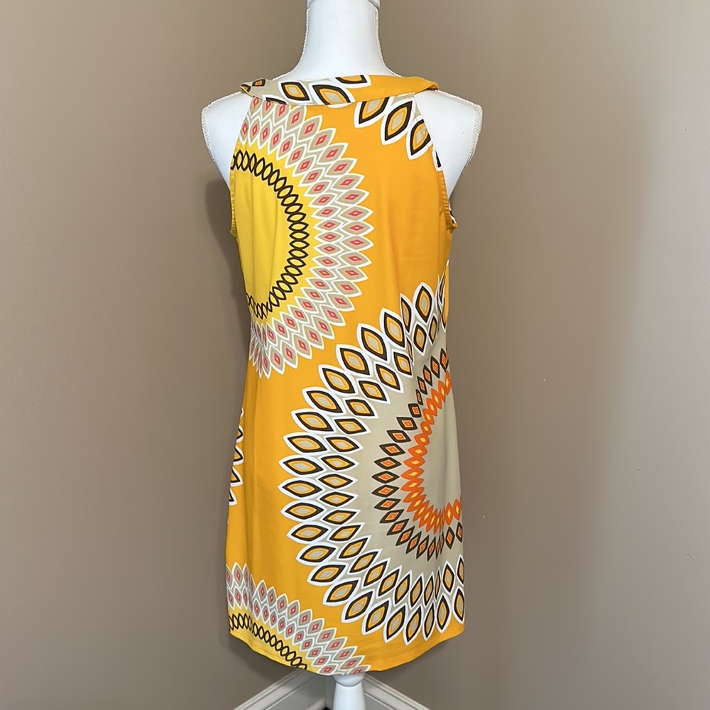 Women’s dress - Picture 3 of 5